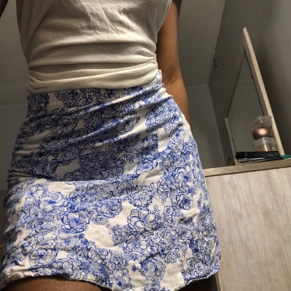 FLORAL MINI SKIRT